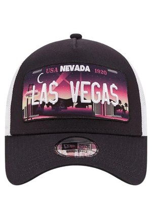 Schwarz-weiße verstellbare Kappe mit einem bunten Las Vegas Skyline-Patch, mit der Aufschrift "USA Nevada 1920" und großem "Las Vegas" Schriftzug.
