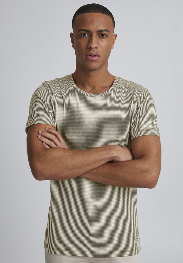 PRFiete - Print T-shirt - olive night