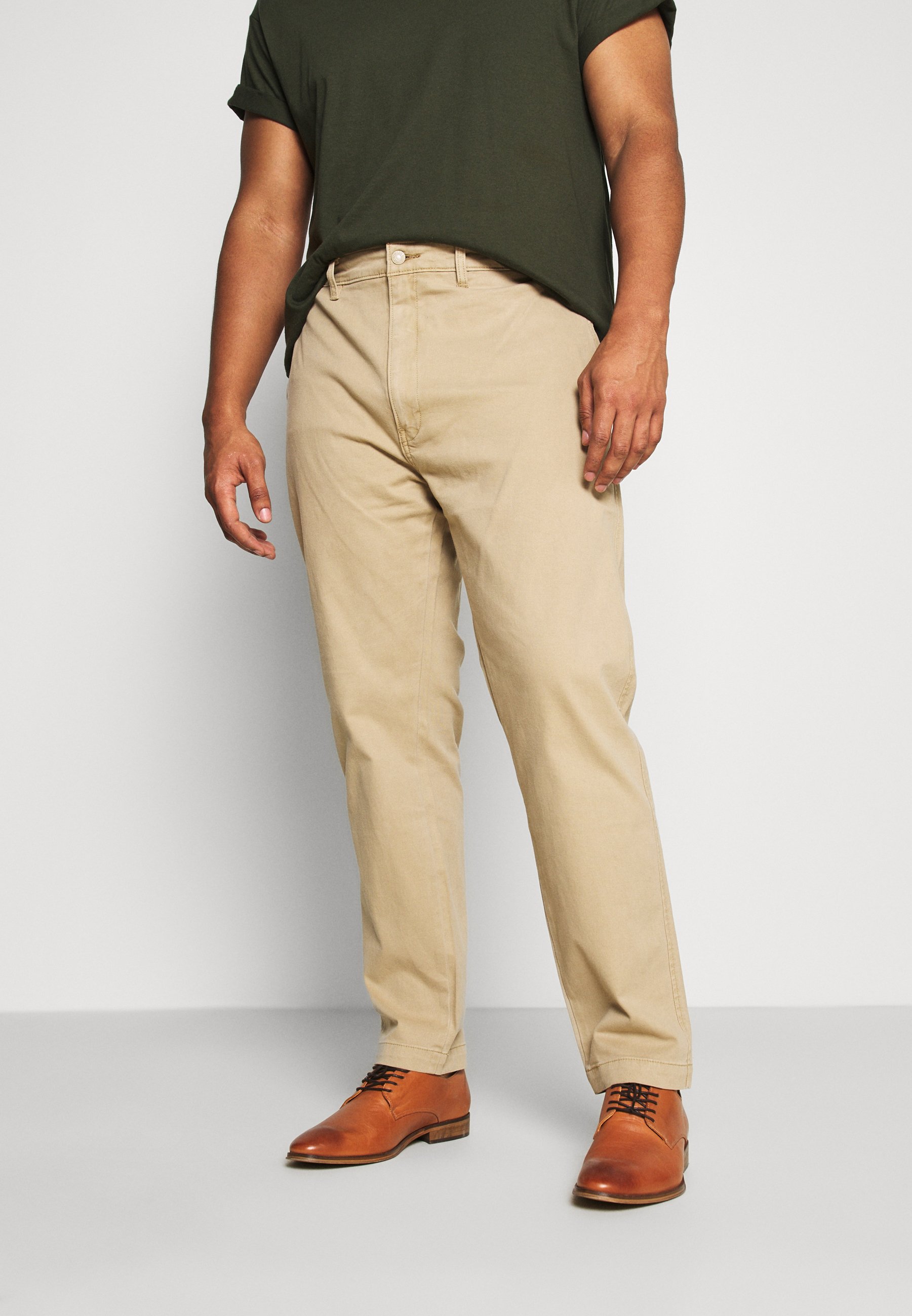 Levi's® Plus CHINO - Chinos - beige/sand/sand 