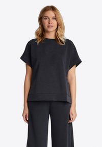 Rich & Royal - MIT ANGESCHNITTENEM ARM - Basic T-shirt - black Thumbnail Image 1