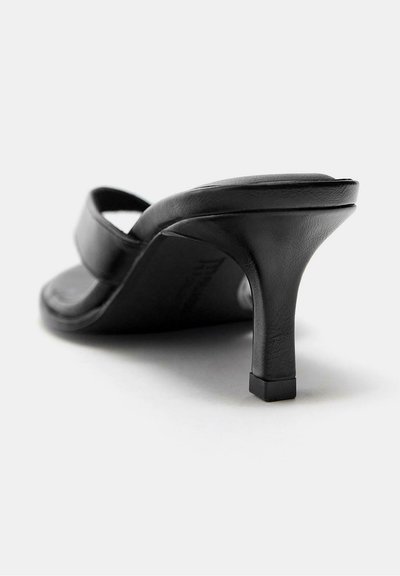 Sandales à Talons Pull & Bear Noires - Pointure 6 UK (38-39 FR) - Occasion