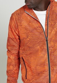 adidas Performance Kurtka do biegania