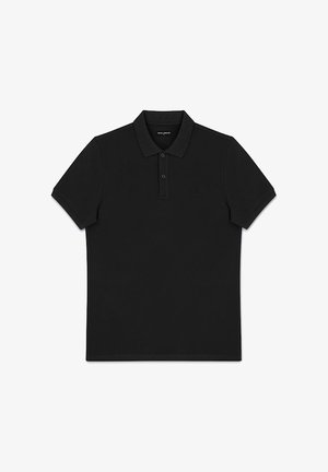 Czarna koszulka polo z krótkim rękawem, kołnierzykiem i dwoma przednimi guzikami, wyłożona płasko na białym tle.
