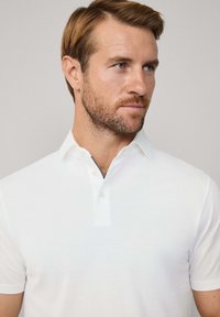 Hackett London Polokošeľa - optic white