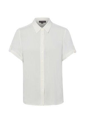Biała bluzka z krótkim rękawem, zapinana na guziki, z klasycznym kołnierzykiem i podwiniętymi mankietami, prezentowana na jednolitym tle.