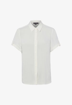 Witte blouse met korte mouwen, knopen, klassieke kraag en opgerolde manchetten, weergegeven op een effen achtergrond.