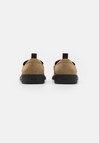 HUGO IKER - Pantofi slip-on - medium beige