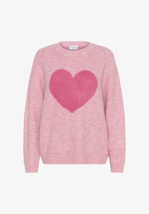 Różowy sweter dziany z długim rękawem, z dużym ciemniejszym różowym sercem na piersi, okrągłym dekoltem oraz ściągaczami na mankietach i u dołu.