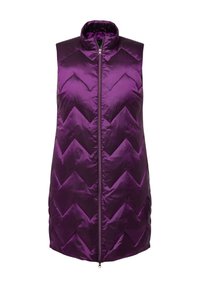Lila ärmellose Steppweste mit hohem Kragen, die ein Zickzack-gestepptes Muster aufweist und einen Frontreißverschluss hat. Glatte, glänzende Stoffoberfläche.