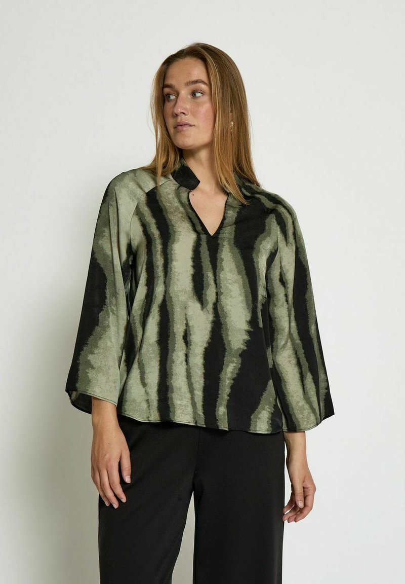 PEPPERCORN JEANNE - Blouse - grape leaf print