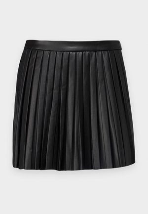 Fustă mini plisată din piele neagră, cu un tiv neted, având plisuri verticale și un design curat, structurat.