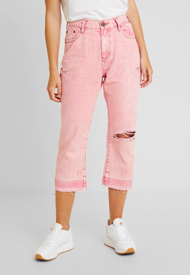 EVIL EYE HOOLIGANS LOW WAIST - Straight leg jeans - coloured denim/light pink