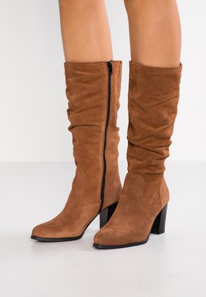 Botas - cognac