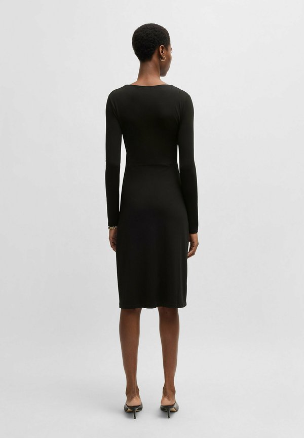 EULAR - Shift dress4