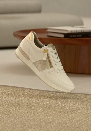 Αθλητικά παπούτσια - latte/platino