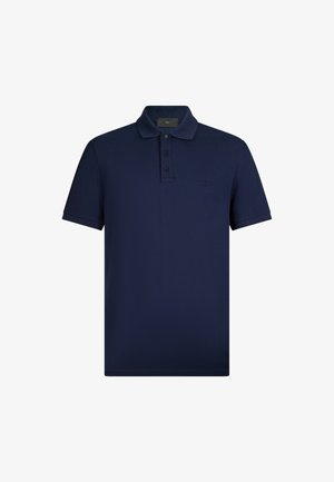Polo shirt blu navy realizzato in cotone, dotato di colletto con tre bottoni, maniche corte e un logo ricamato discreto sul petto.