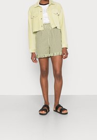 Noisy May Šortky - olive