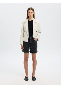 Selected Femme SLFKRISTA - Džinsiniai šortai - black denim