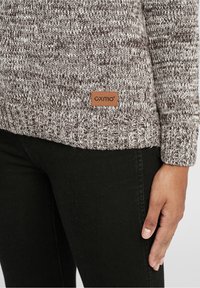 Oxmo Stickad tröja - mottled dark brown
