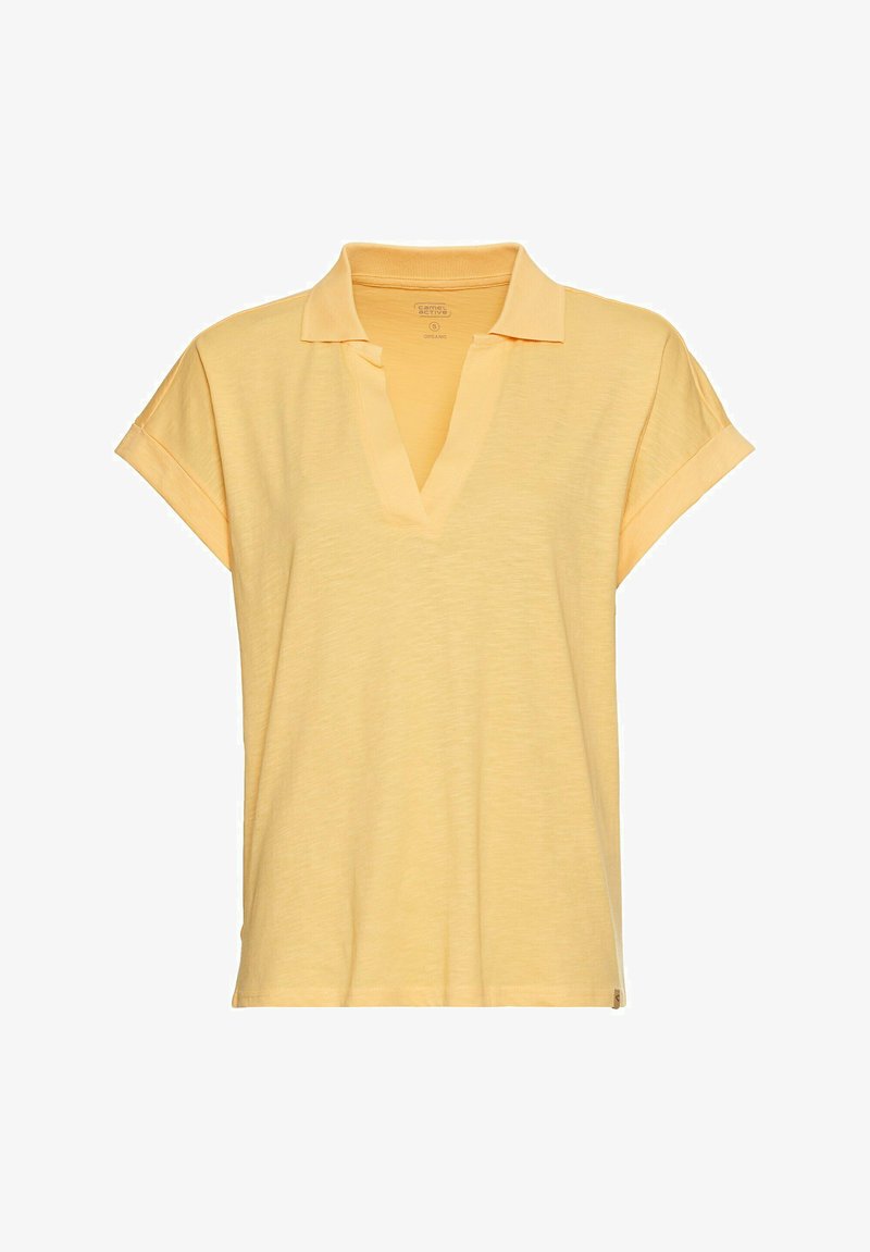 Gul kortærmet polo skjorte med v-hals, lavet af blødt, tekstureret stof, med opsmøgede ærmer og et afslappet design.