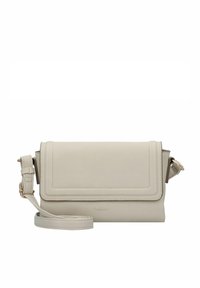 Sac en cuir beige clair en bandoulière avec une fermeture à rabat, une sangle réglable et des détails de couture subtils. Présente la marque Gabor sur le devant.