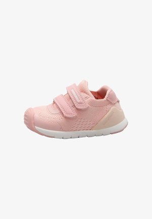 Sneaker rosa per bambino piccolo con mesh traspirante, due cinturini in velcro, suola bianca e punta rinforzata.