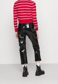 Monki Chaqueta de punto - red