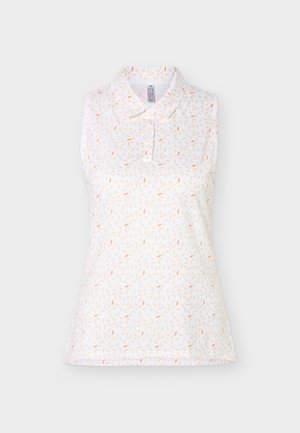 Bezrekawnikowa biała koszulka polo z małym wzorem pomarańczowych liści i listwą na trzy guziki, przedstawiona na szarym tle.