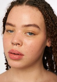 L'Oréal Paris INFAILLIBLE BROWS BROW DEFINER - Crayon sourciles - brunette