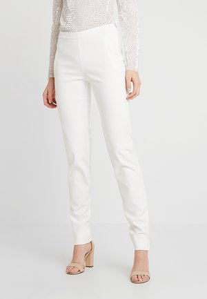 YAS Tall Stoffhose - white
