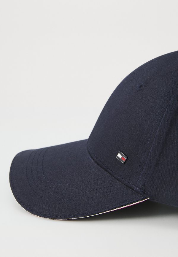 CORPORATE 6 PANEL - Cap4