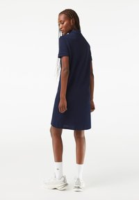 Lacoste Dnevna obleka - bleu marine