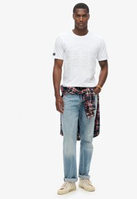 Superdry & Co - T-shirt z nadrukiem