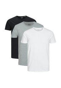 Drie t-shirts horizontaal gestapeld: zwart, grijs en wit. Gemaakt van katoen, met ronde hals en korte mouwen.