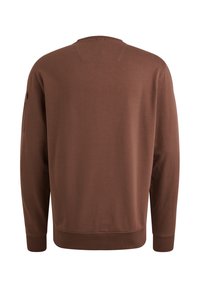 Sweatshirt marron à manches longues, col rond et poignets côtelés. Comprend une poche zippée sur la manche gauche. Texture lisse.