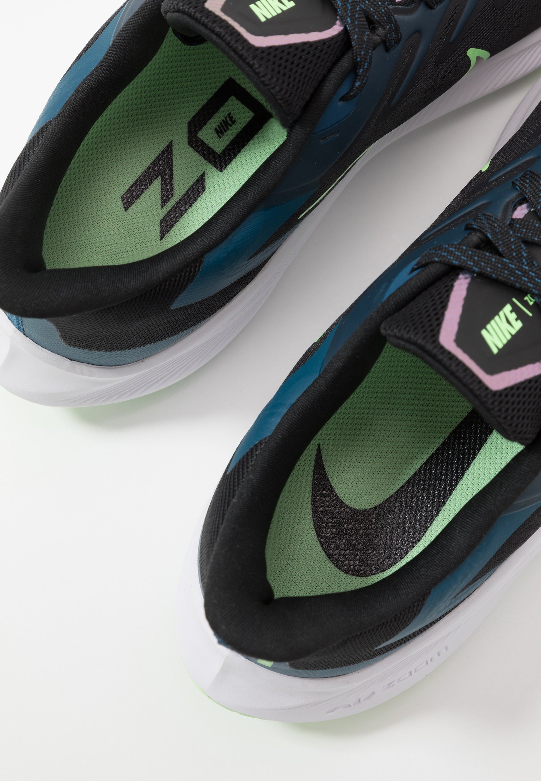 ZOOM WINFLO 7 Neutrala löparskor blackvapor greenvalerian blue ZOOM WINFLO 7 Neutrala löparskor blackvapor greenvalerian blue