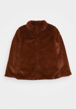 Braune Kunstfelljacke, weiche Textur, runder Kragen, Frontreißverschluss, lange Ärmel, lockere Passform, keine sichtbaren Muster oder Beschläge.