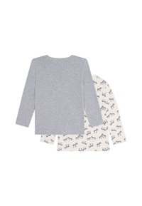 Zwei Langarmshirts: eines in grau aus weichem Stoff und eines in creme mit einem wiederholten Zebra-Print in Blau. Klassischer Rundhalsausschnitt, normale Passform.