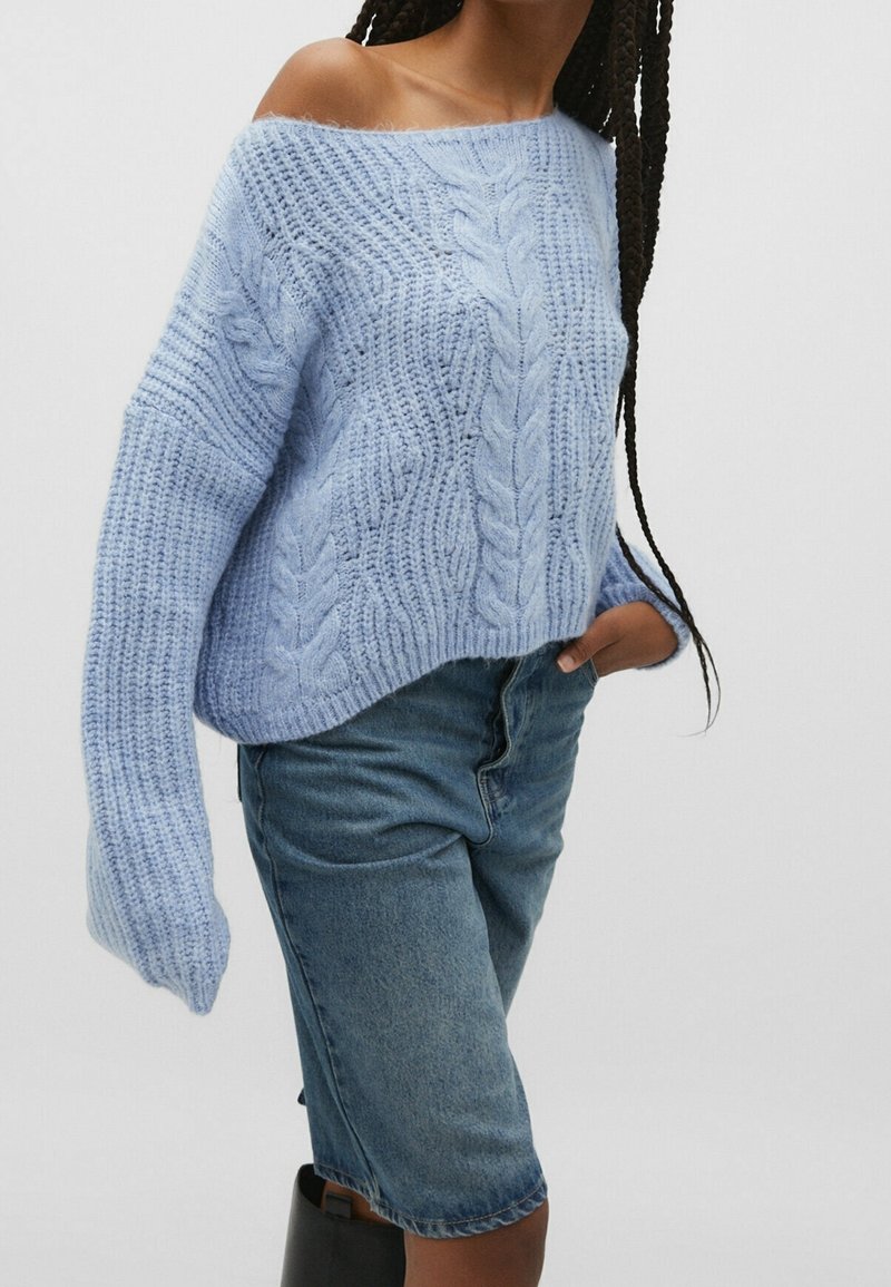 Stradivarius Sweter
