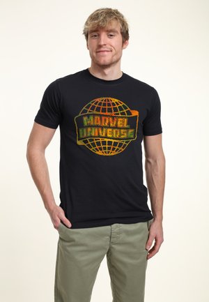 Marvel MARVEL UNIVERSE - T-shirt z nadrukiem
