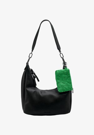 Sac à bandoulière en cuir noir avec pochette verte texturée détachable attachée par anneau métallique et clips.