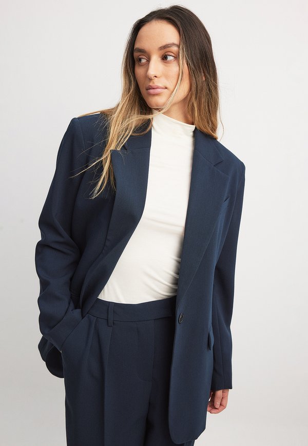 MAXI ONE BUTTON  - Blazer