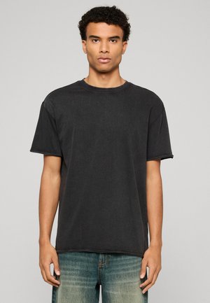 Urban Classics, VINTAGE WASHED TEE - Základné tričko - black