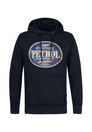 Laivastonsininen huppari pehmeästä kankaasta, jossa edessä tasku, säädettävä kiristysnauhalla varustettu huppu ja "PETROL"-tekstillä varustettu grafiikkaprintti.