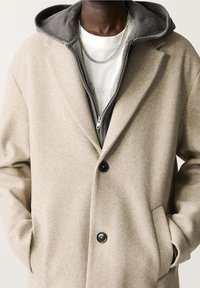 PULL&BEAR Korte frakker - beige