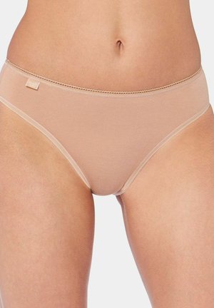 Beige Damenunterhosen aus weichem Stoff. Sie verfügen über einen glatten, elastischen Bund mit einem zarten Spitzenbesatz entlang der oberen Kante.