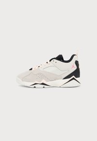 Unausgewählt, pale ivory/pinksicle/black/crimson tint