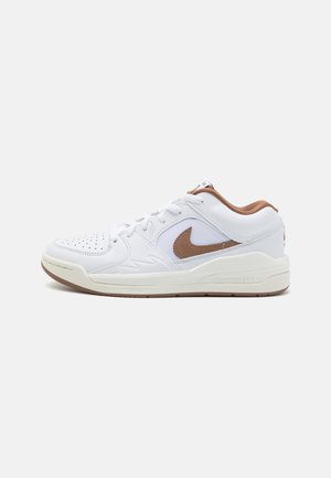 Jordan JORDAN STADIUM 90 - Tenisky - white/archaeo brown/legend light brown/sail