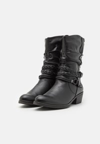 Marco Tozzi Stiefel - black