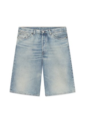 Pantaloncini in denim azzurro chiaro con taglio dritto, design a cinque tasche e texture leggermente sbiadita. Bottoni e rivetti in metallo.